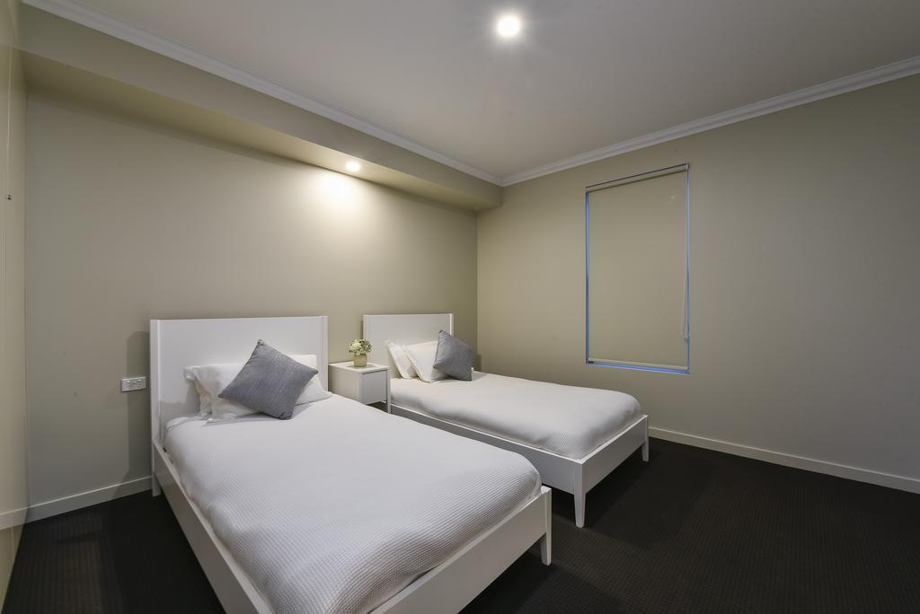 Aloha Central Luxury Apartments مونت غامبير المظهر الخارجي الصورة