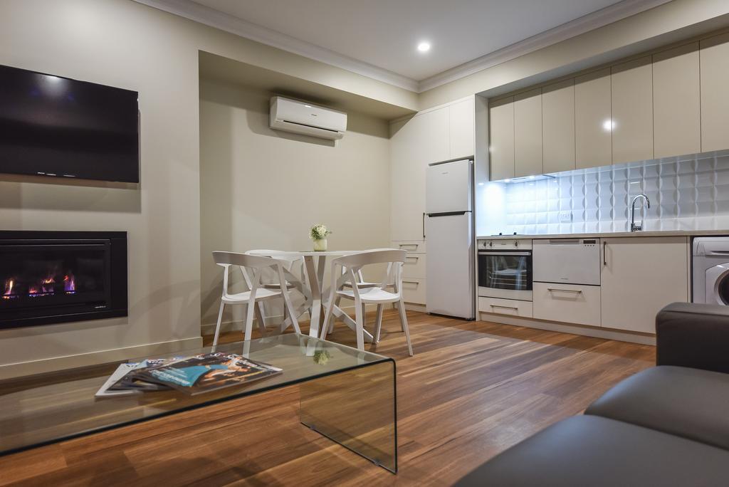 Aloha Central Luxury Apartments مونت غامبير المظهر الخارجي الصورة