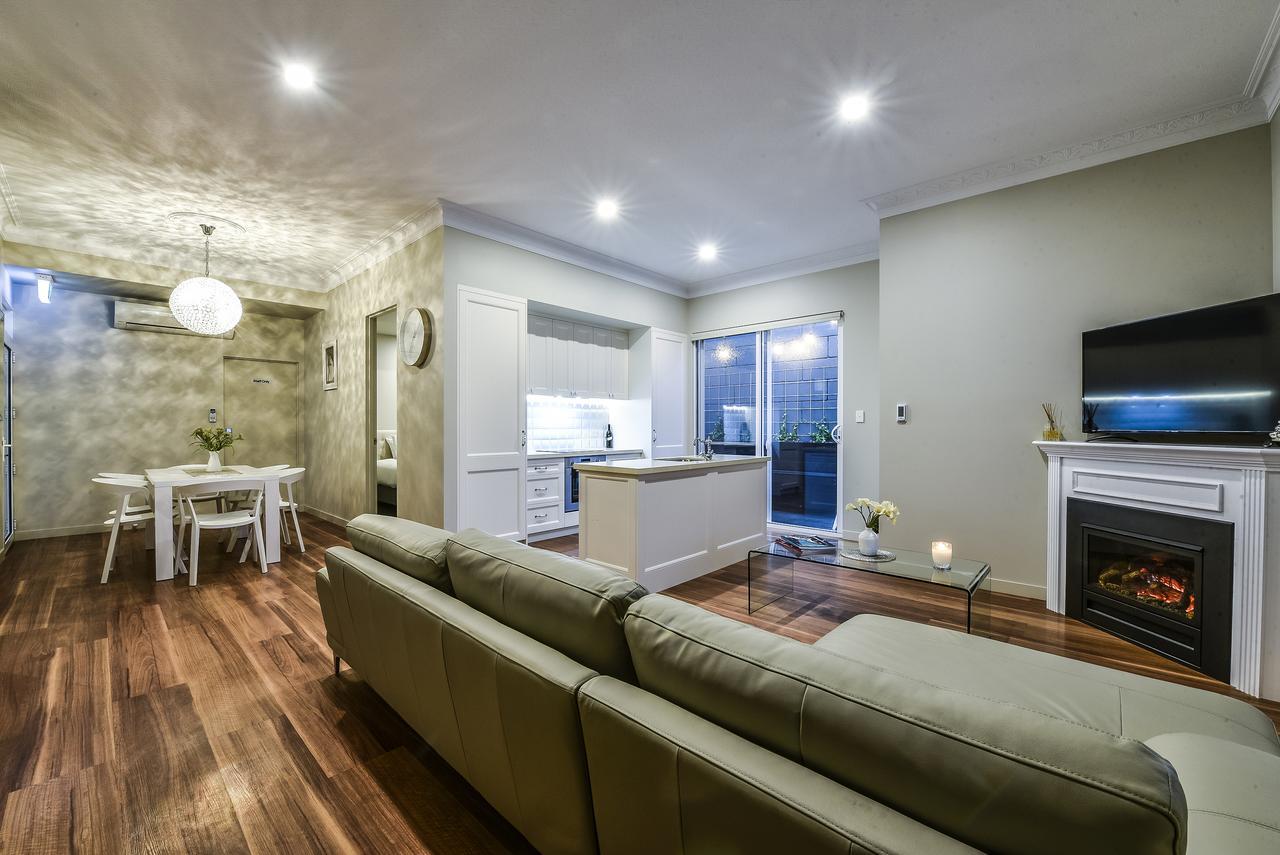 Aloha Central Luxury Apartments مونت غامبير المظهر الخارجي الصورة