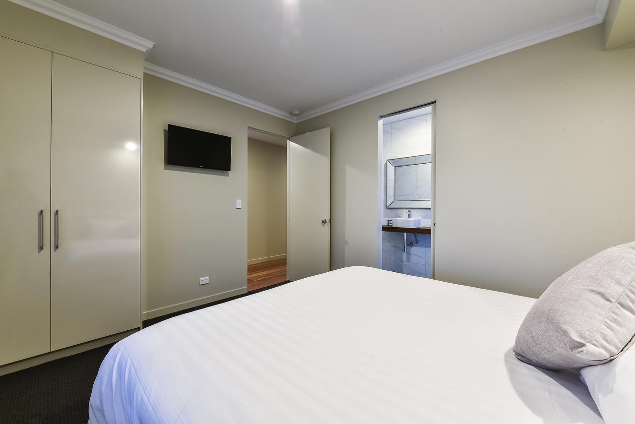Aloha Central Luxury Apartments مونت غامبير الغرفة الصورة